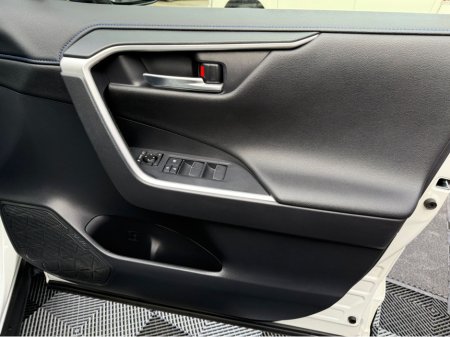 2021 Toyota Rav4 RAV4 PETROL HYBRID DYNAMIC , Only 57k , Heated Leather Seats , Sat-Nav , Reverse Camera , Cruise Control , Dual Zone Climate control , Fully Serviced & Fresh NCT , Finance €85 p/w & €15,950 deposit . €33,950 thumbnail