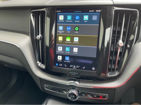 2023 Volvo XC60 - thumbnail 11