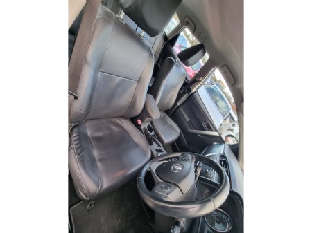 2014 Toyota Auris - thumbnail 24