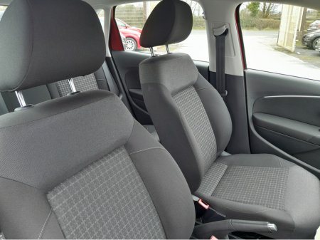 2016 Volkswagen Polo - thumbnail 23