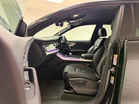 2024 Audi Q8 55 TFSI E S LINE 375HP QUATTRO €87,990 thumbnail