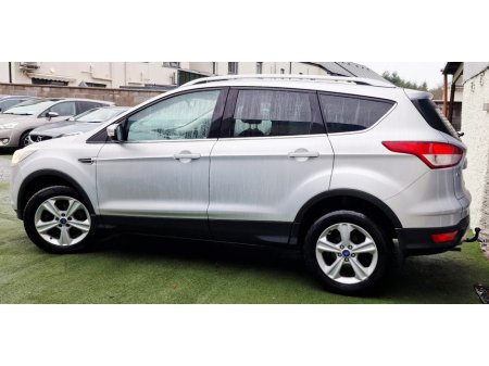 2015 Ford Kuga ZETEC 2.0 TD120 S6 M6 FWD €8,950 thumbnail