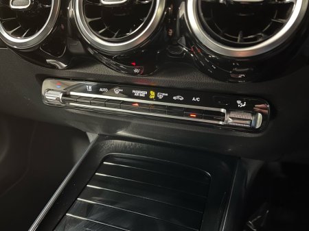 2023 Mercedes-Benz GLB - thumbnail 16