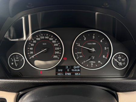 2016 BMW 3 Series - thumbnail 21