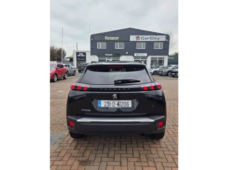 2023 Peugeot 2008 - thumbnail 5