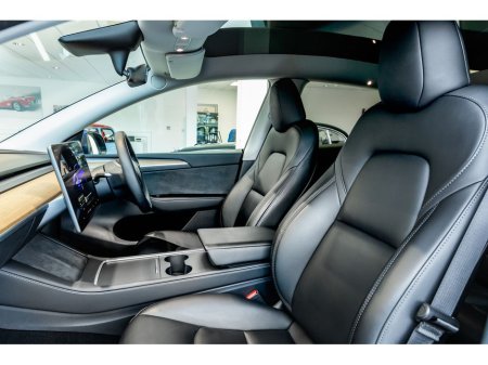 2022 Tesla Model Y E Long Range AWD €29,899 thumbnail