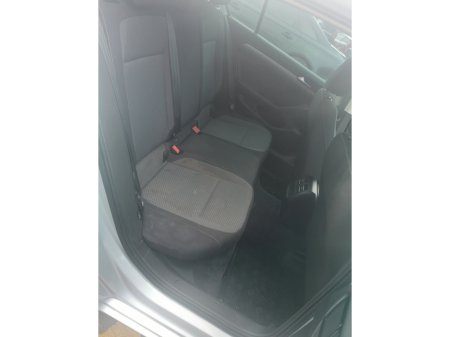 2016 Volkswagen Passat 1.6 TDI BLUEMOTION 120PS 4DR €9,000 thumbnail