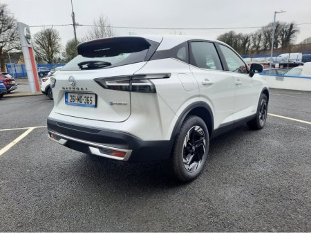2026 Nissan Qashqai E-POWER SV + WARM PACK thumbnail