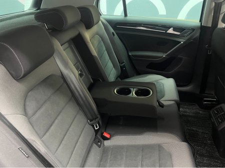 2018 Volkswagen Golf - thumbnail 12