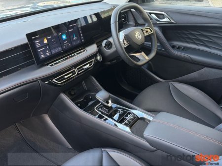 2026 MG HS - thumbnail 3