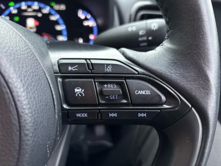 2023 Toyota Yaris Cross 1.5L Petrol Hybrid Automatic €26,950 thumbnail