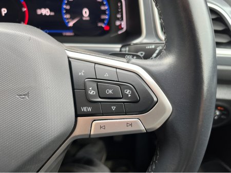 2023 Volkswagen T-Roc - thumbnail 23