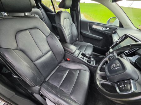 2019 Volvo XC40 - thumbnail 10