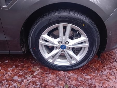 2016 Ford S-Max 2.0 TDCI 120PS ZETEC 7 SEATER 1 OWNER @ REDDY2DRIVE LTD €13,850 thumbnail