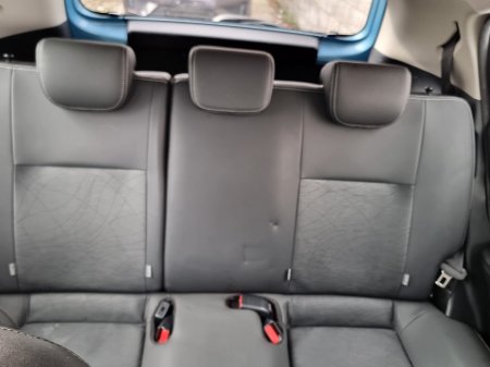 2014 Toyota Aqua - thumbnail 12