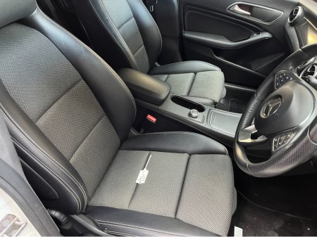 2018 Mercedes-Benz CLA Class - thumbnail 11