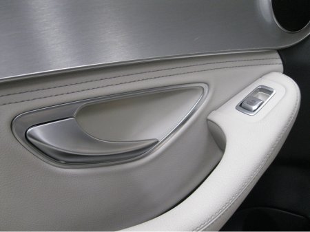 2015 Mercedes-Benz C Class - thumbnail 25