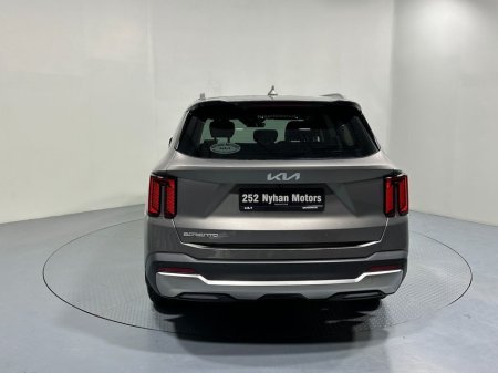 2025 Kia Sorento - thumbnail 6