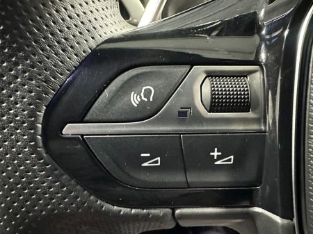 2024 Peugeot 3008 1.5 BlueHDi 130bhp GT €33,800 thumbnail