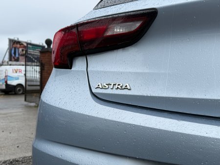 2019 Opel Astra - thumbnail 13