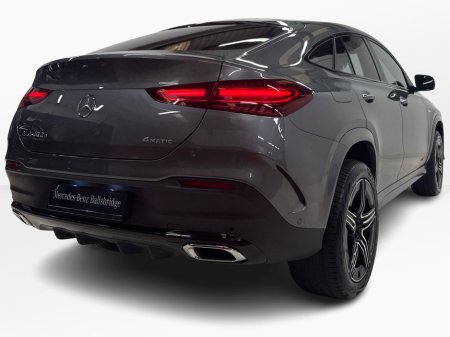 2025 Mercedes-Benz GLE Class - view 3