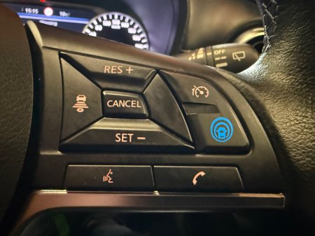 2023 Nissan Juke - thumbnail 18