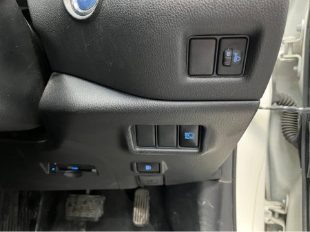 2020 Toyota C-HR - thumbnail 11