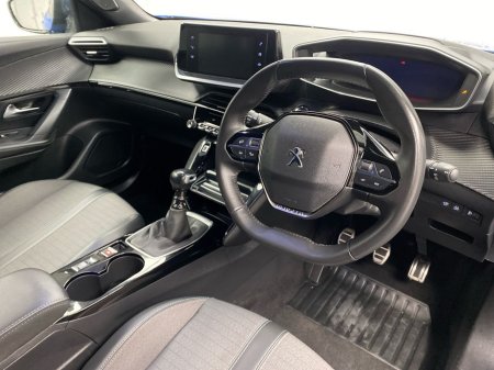 2023 Peugeot 2008 - thumbnail 6