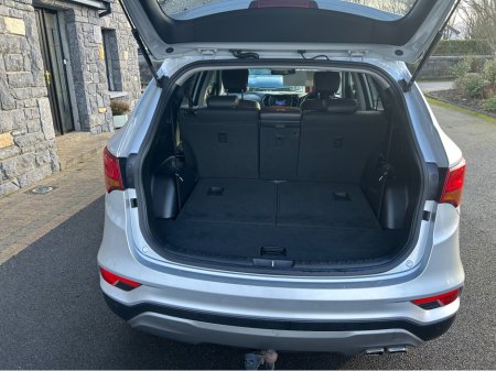 2017 Hyundai Santa Fe EXECUTIVE 4WD 7 Seater €14,995 thumbnail