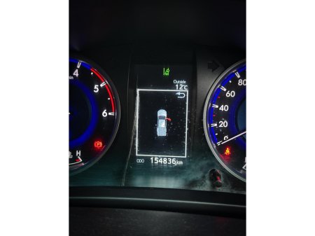 2017 Toyota Hilux - thumbnail 4