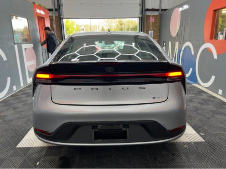 2025 Toyota Prius - photo 3