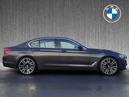 2019 BMW 5 Series 520d SE Auto €27,995 thumbnail