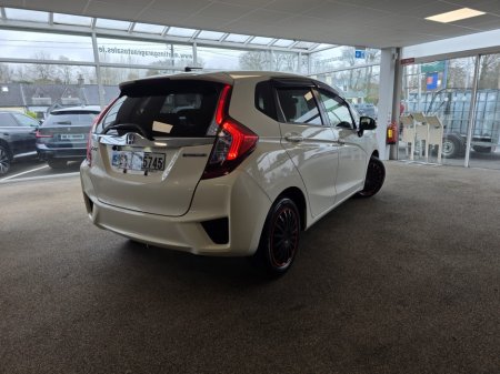 2016 Honda Fit - thumbnail 4