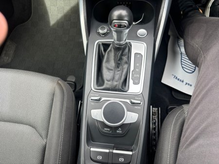 2019 Audi Q2 - thumbnail 19