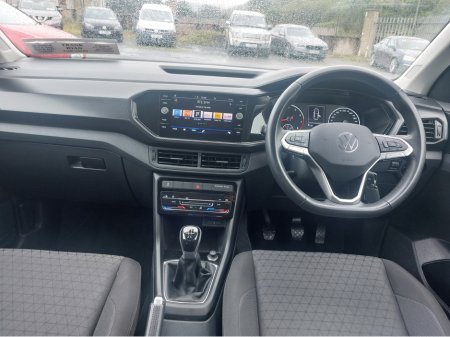 2022 Volkswagen T-Cross LIFE 1.0 TSI MANUAL 5SPEED 95BHP 5DR €23,500
