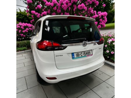 2018 Vauxhall Zafira - view 4