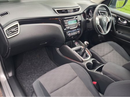 2014 Nissan Qashqai 1.5 DSL SV 4DR €8,950 thumbnail