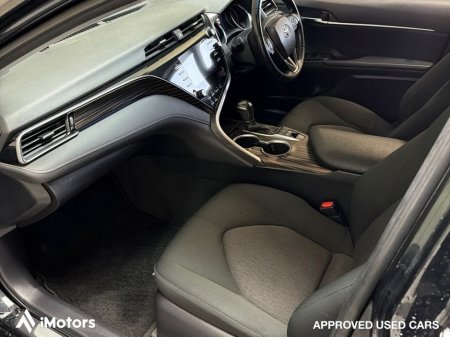 2020 Toyota Camry HYBRID AUTOMATIC €24,800 thumbnail