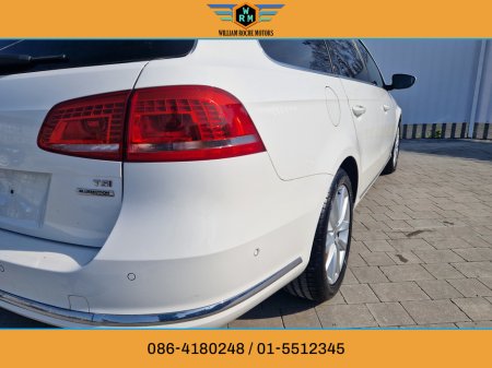 2013 Volkswagen Passat - thumbnail 13