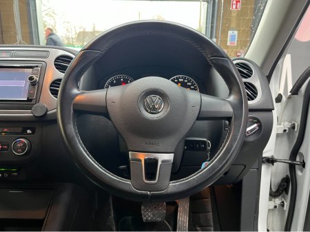 2016 Volkswagen Tiguan €16950 2016 VOLKSWAGEN TIGUAN LOUNGE EDITION 1.4 AUTOMATIC / REVERSE CAMERA / CRUISE CONTROL AND MORE €16,950 thumbnail