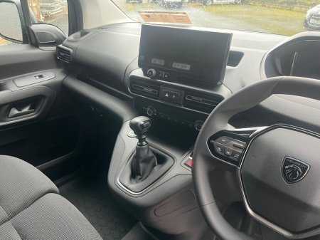 2026 Peugeot Partner  €23,400 thumbnail