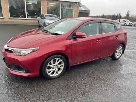 2017 Toyota Auris 1.6 D4D ICON TSS 5DR €13,995 thumbnail