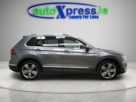 2017 Volkswagen Tiguan - thumbnail 9