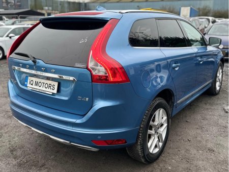 2017 Volvo XC60 - thumbnail 10