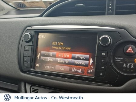 2017 Toyota Yaris - thumbnail 13