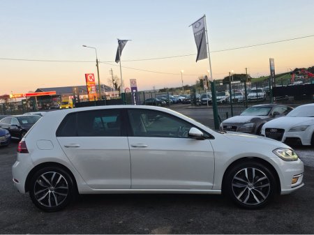 2018 Volkswagen Golf ( 182 REG ) 1.4 HIGHLINE VIRTUAL CLOCKS  SAT NAV PACK - -REVERSE CAMERA - NAVIGATION - CARPLAY - ANDROID AUTO- BLIND SPOT REAR TRAFFIC ASSIST - DISCOVER PRO €18,950 thumbnail
