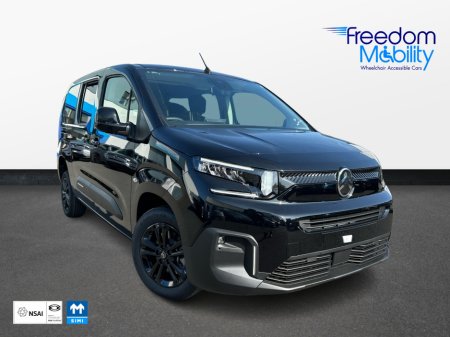 2026 Citroen Berlingo Multispace wheelchair accessible. new model. €34,400