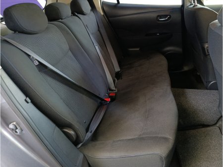 2016 Nissan Leaf - thumbnail 18