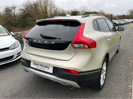 2016 Volvo V40 Cross Country D4 dynamic edition €16,500 thumbnail