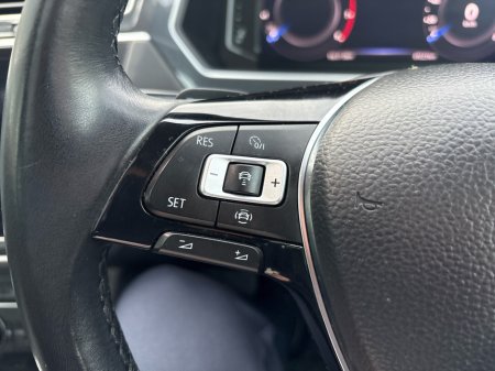 2020 Volkswagen Tiguan - thumbnail 15